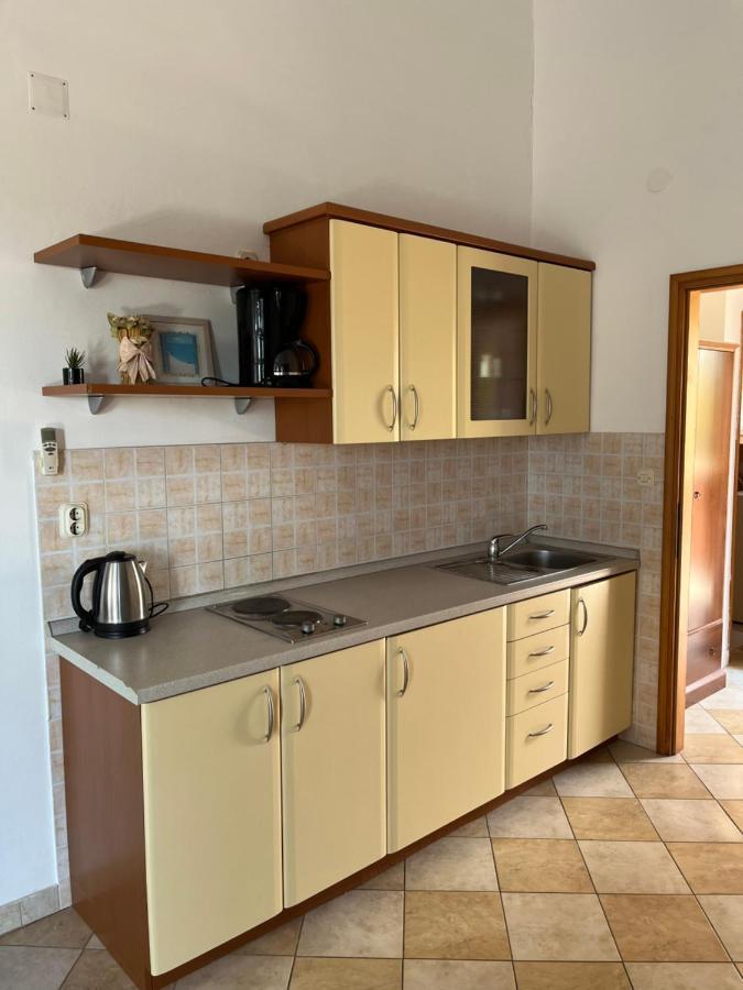Apartments Poljski Put V Novalja Kültér fotó