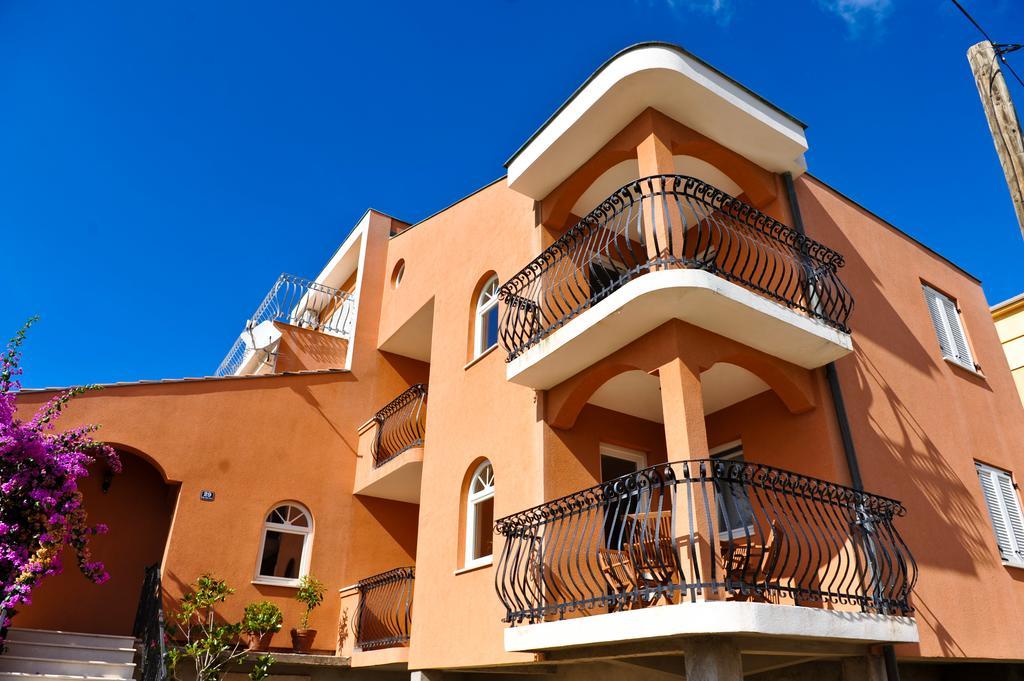 Apartments Poljski Put V Novalja Kültér fotó